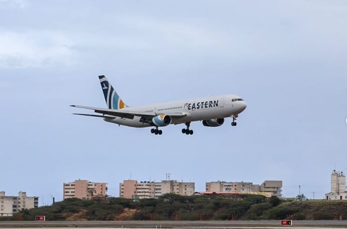Llegó vuelo procedente de EEUU con 172 migrantes venezolanos