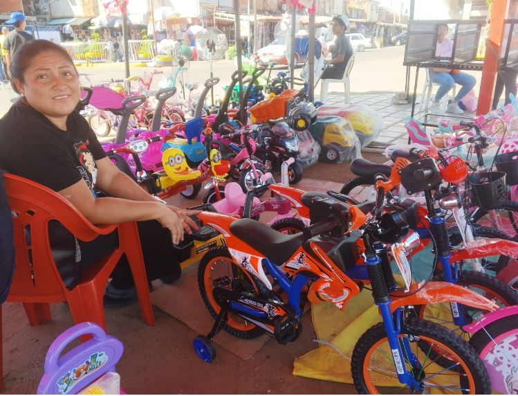 Inundados de juguetes centro y tiendas de Maracaibo a 20 días de la llegada del Niño Jesús
