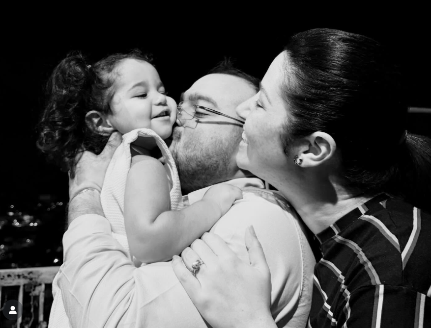 Daniela Alvarado y José Manuel Suárez dan la bienvenida a su hija Olivia