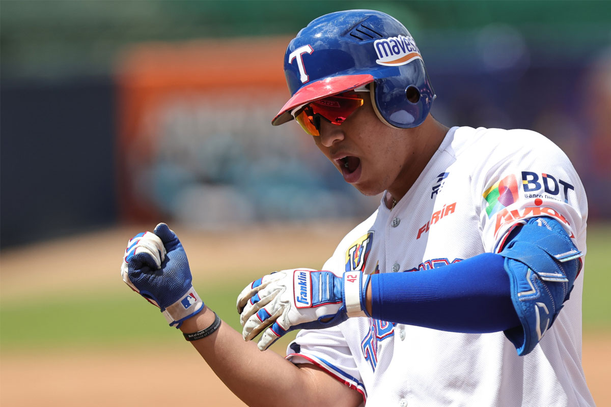 Jadher Areinamo se alzó con el Novato del Año de la LVBP tras una temporada histórica