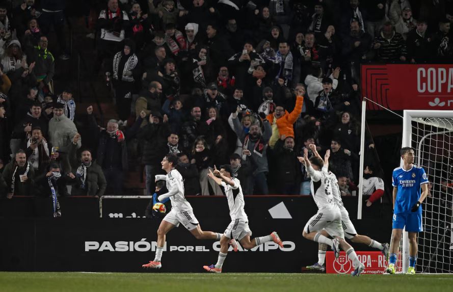 Albacete extiende el mal momento del Real Madrid y lo deja fuera por Copa del Rey