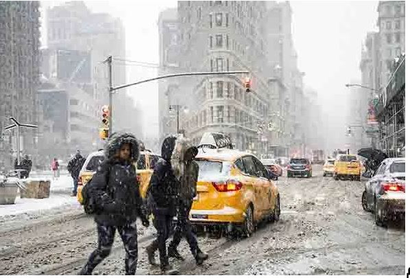 Unos 30 fallecidos deja Tormenta invernal en EEUU