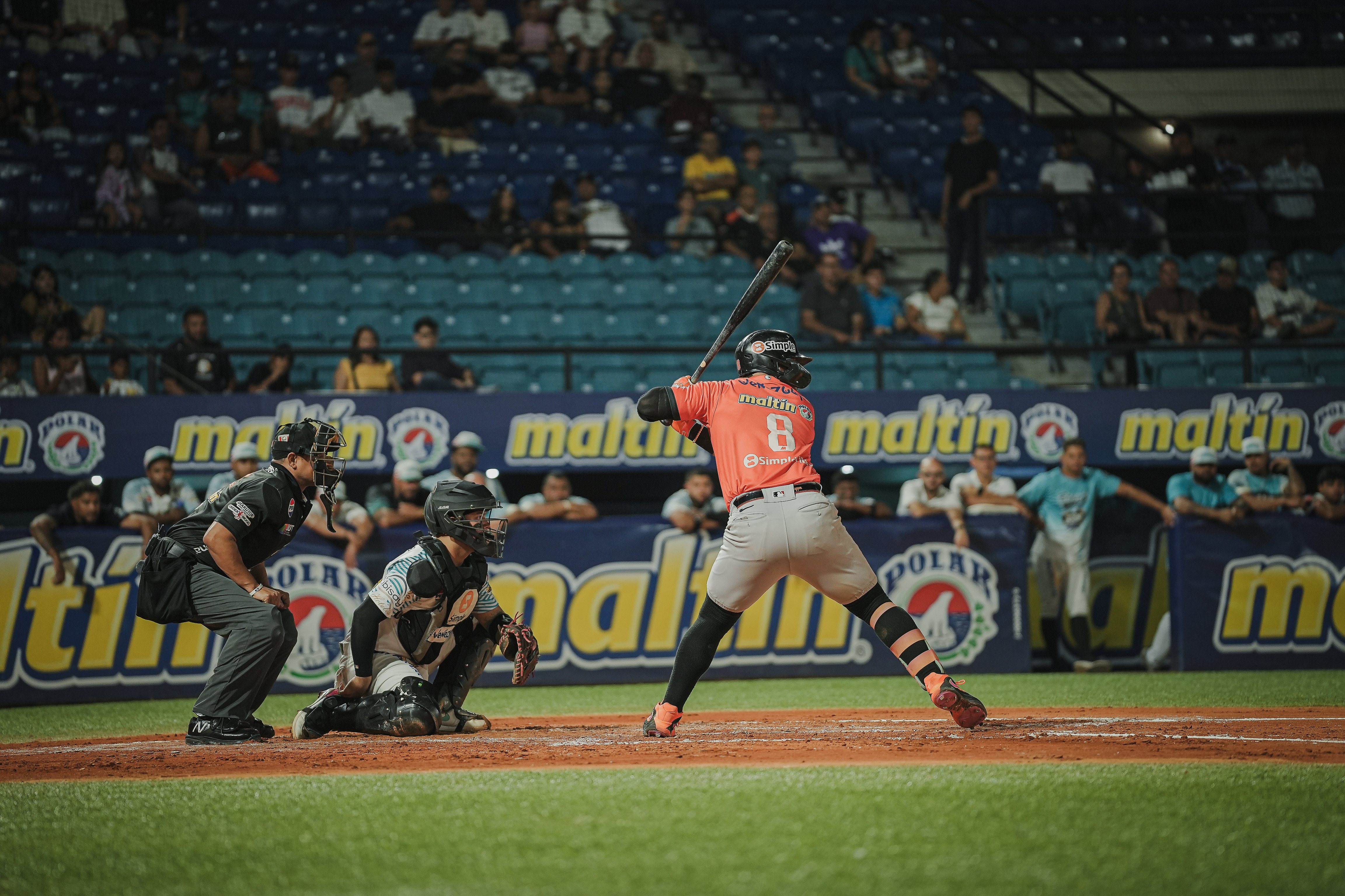 Bravos se estrena con triunfo sobre Águilas en el Round Robin