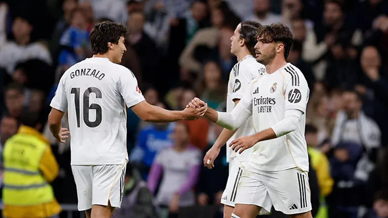 Real Madrid inicia el año con goleada sobre el Betis