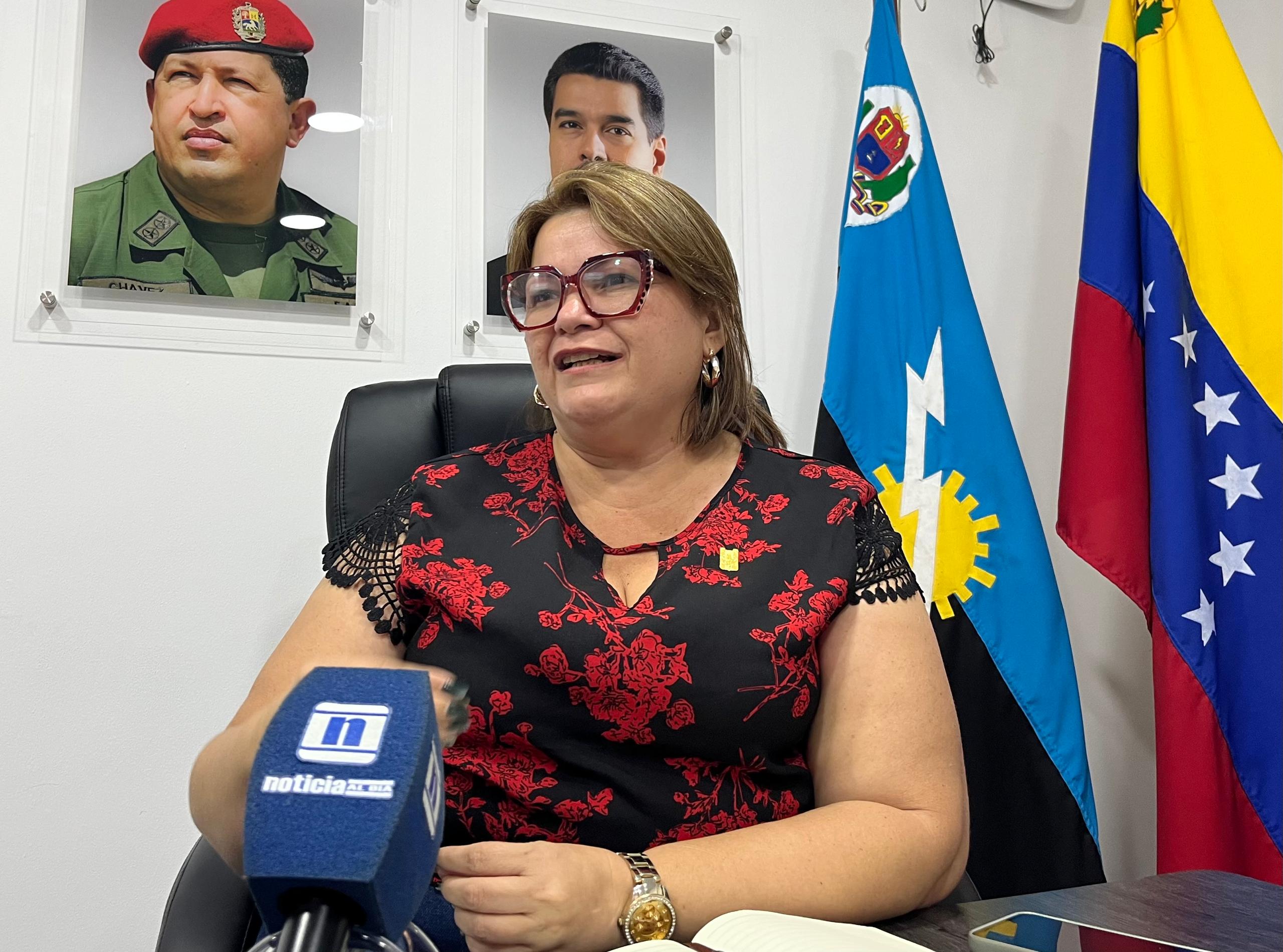 Dessireé Fernández, presidenta del Concejo Municipal: 