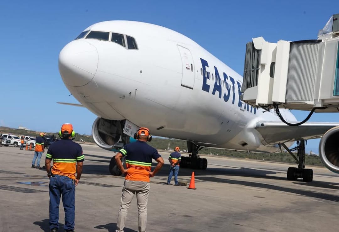Nuevo vuelo de repatriación de EEUU arribó al país con 128 venezolanos