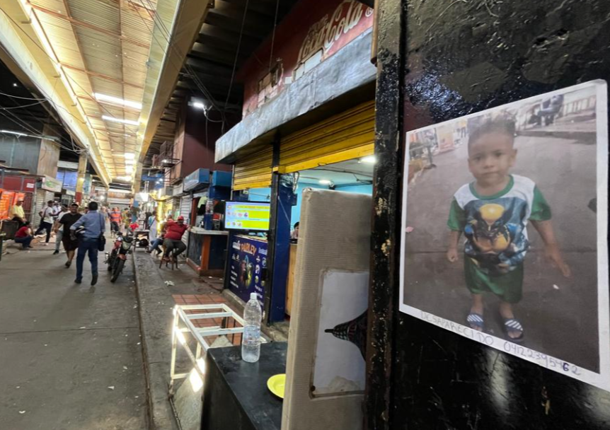 Más de 100 dólares tenían Estefanía y su pareja la tarde de ese sábado 17-E en Las Pulgas: 