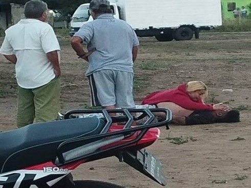 Un motorizado muerto y su acompañante herida dejó accidente en Baralt