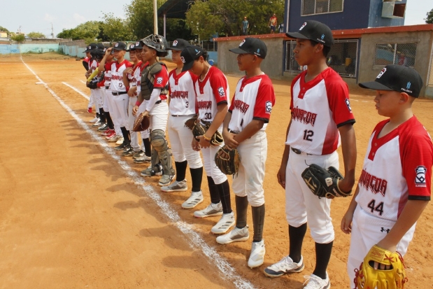 Coquivacoa avanza sin derrotas a la final de la zona Zulia en la categoría Intermedia de Pequeñas Ligas