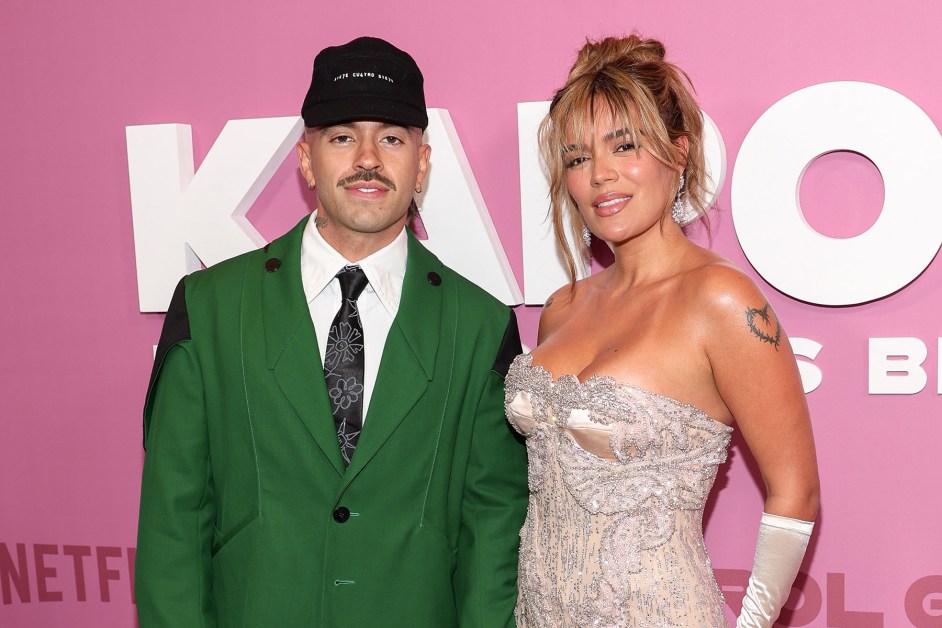 ¡Tensión! Karol G y Feid a escasos metros de distancia en los Grammy