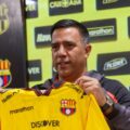 Así fue la presentación de César Farías con el Barcelona SC de Guayaquil