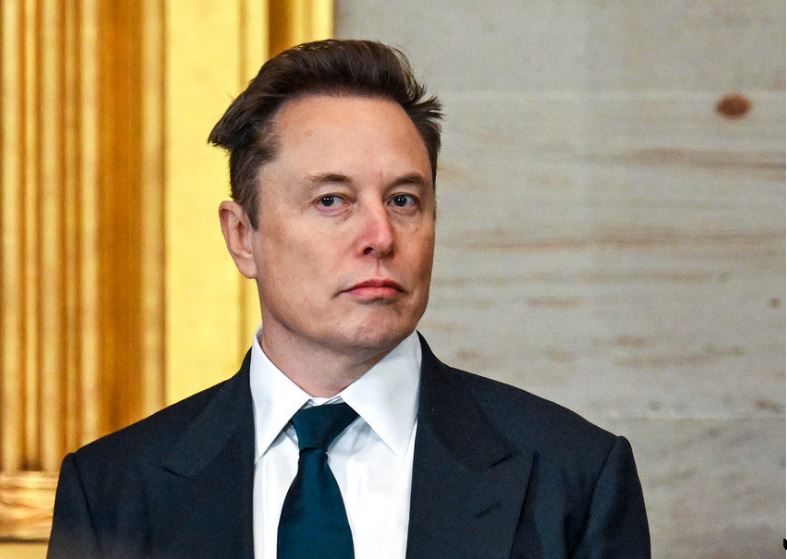 Renunció un exministro francés por el caso Epstein y Musk reaccionó