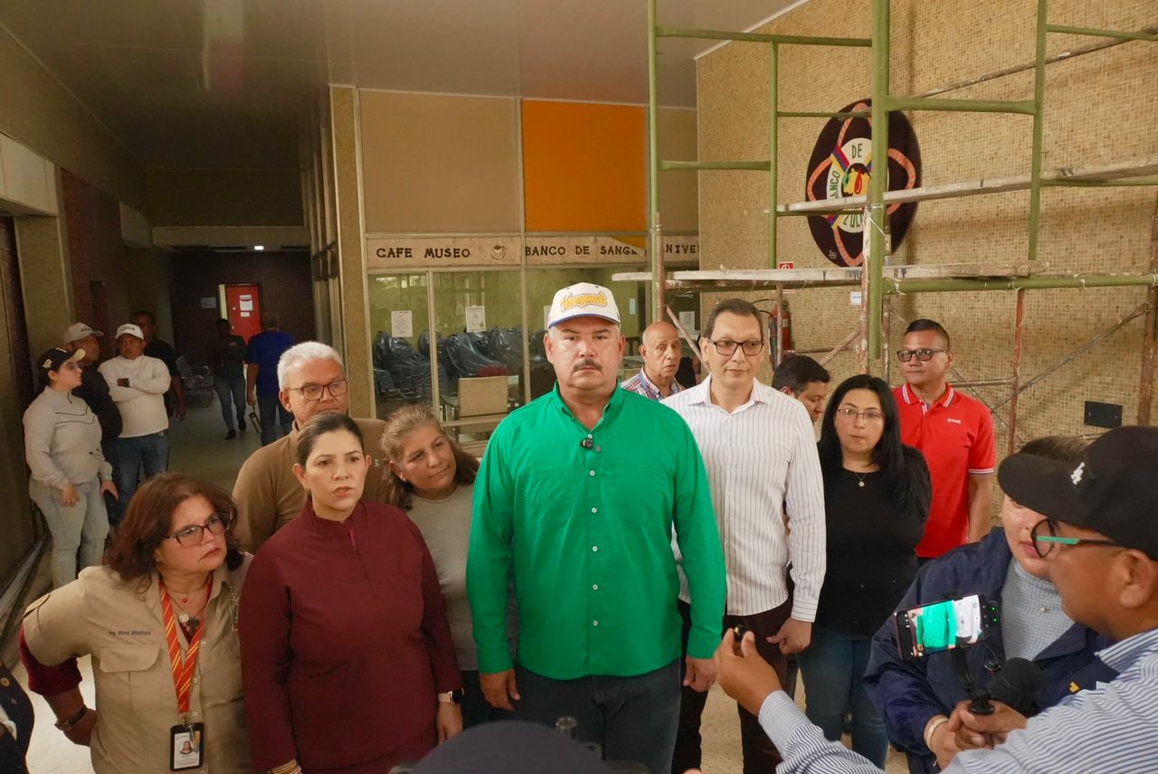 Gobernador Luis Caldera desplegó Plan Cayapa de la Salud en el Banco de Sangre del Zulia