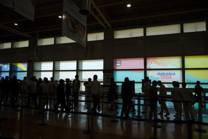 Venezuela recibió nuevo vuelo con 209 repatriados desde EEUU este lunes 30-Mar