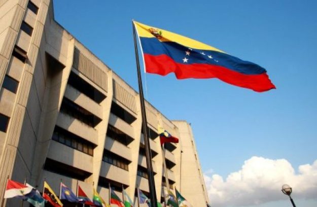 Gobierno venezolano otorgó medidas alternativas  de libertad a 51 personas vinculadas con delitos ‘contra la paz’