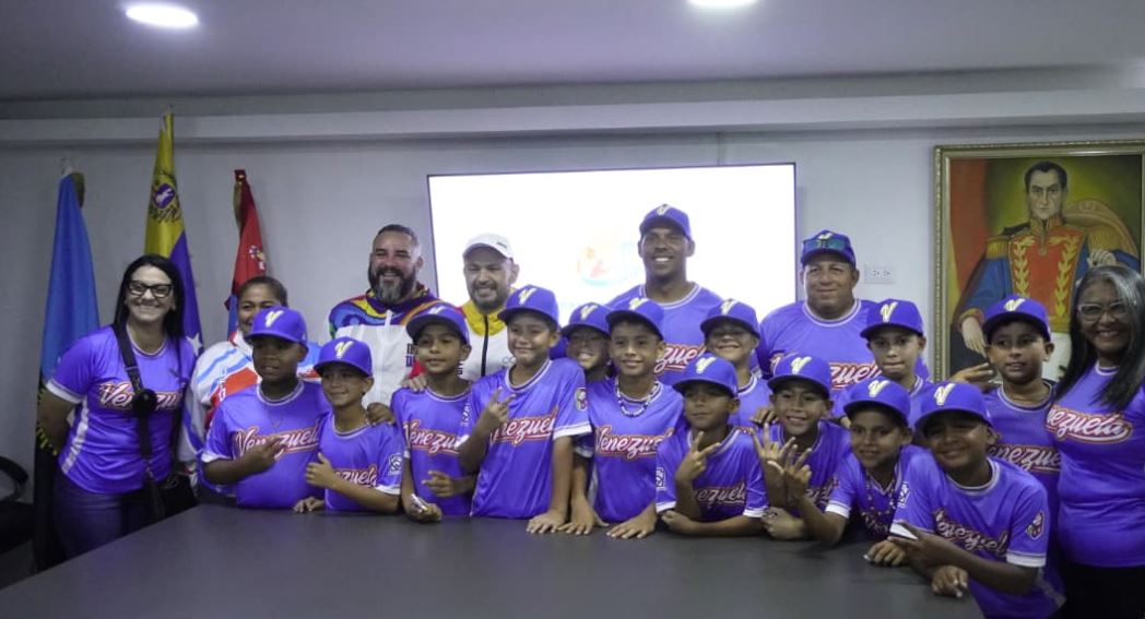Alcaldía de San Francisco financió visas para que equipo preinfantil de béisbol participe en el latinoamericano