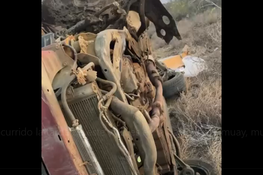 Fallece conductor tras aparatoso vuelco en la bajada de Amuay