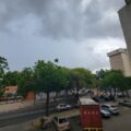 Maracaibo y San Francisco amanecen con lluvias por el avance de la onda tropical N° 10