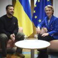 La Unión Europea abrirá negociaciones formales para la adhesión de Ucrania y Moldavia