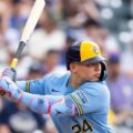 William Contreras sacudió su jonrón 90 en las Mayores y persigue a Wilson Ramos